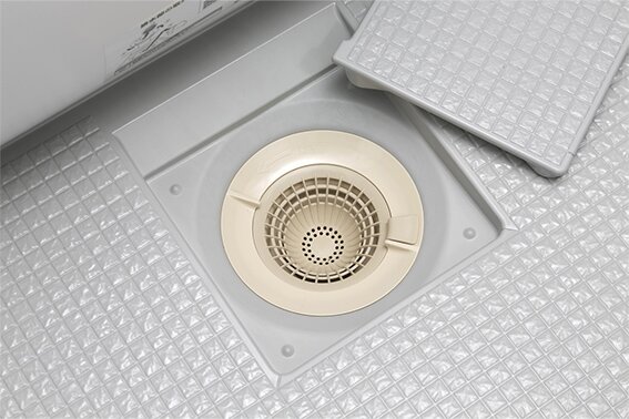 排水を利用して風呂ゴミを集める
お掃除ラクラク排水口