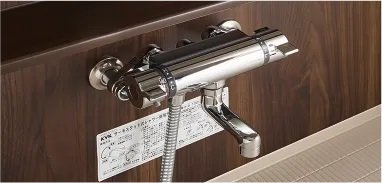 サーモスタット付混合
水栓&浴室カウンター