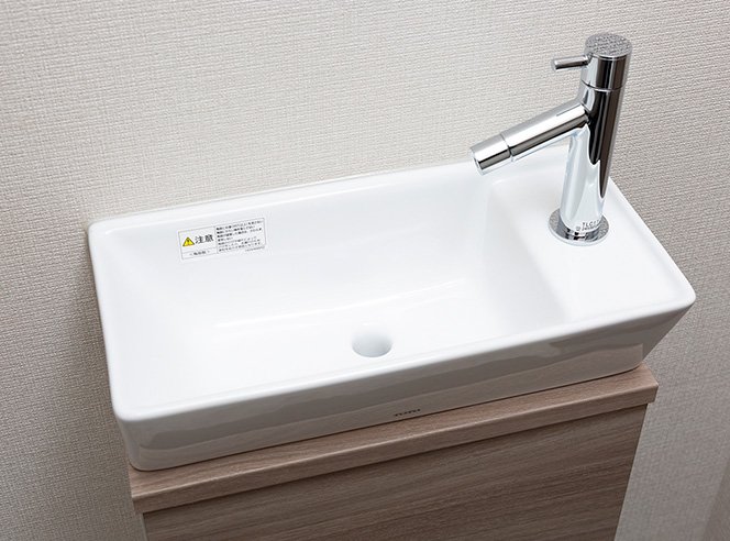 トイレ手洗いカウンター