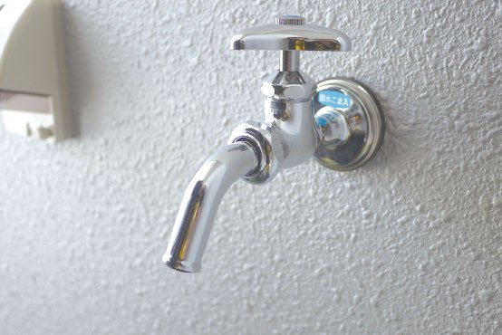 バルコニー散水栓