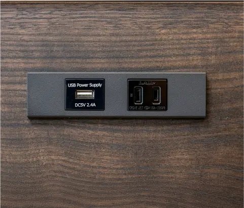 USBポート+コンセント