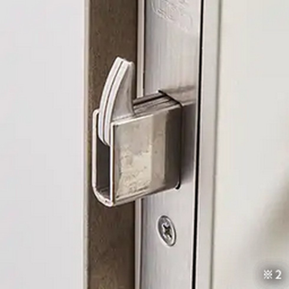 鎌付きデッドボルト錠