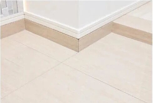 高級感漂う玄関床大理石調タイル