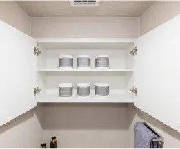 トイレ吊戸棚