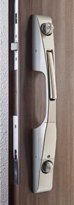 施錠復帰機能を装備/施錠追従機能を装備/耐サムターン回し性能
