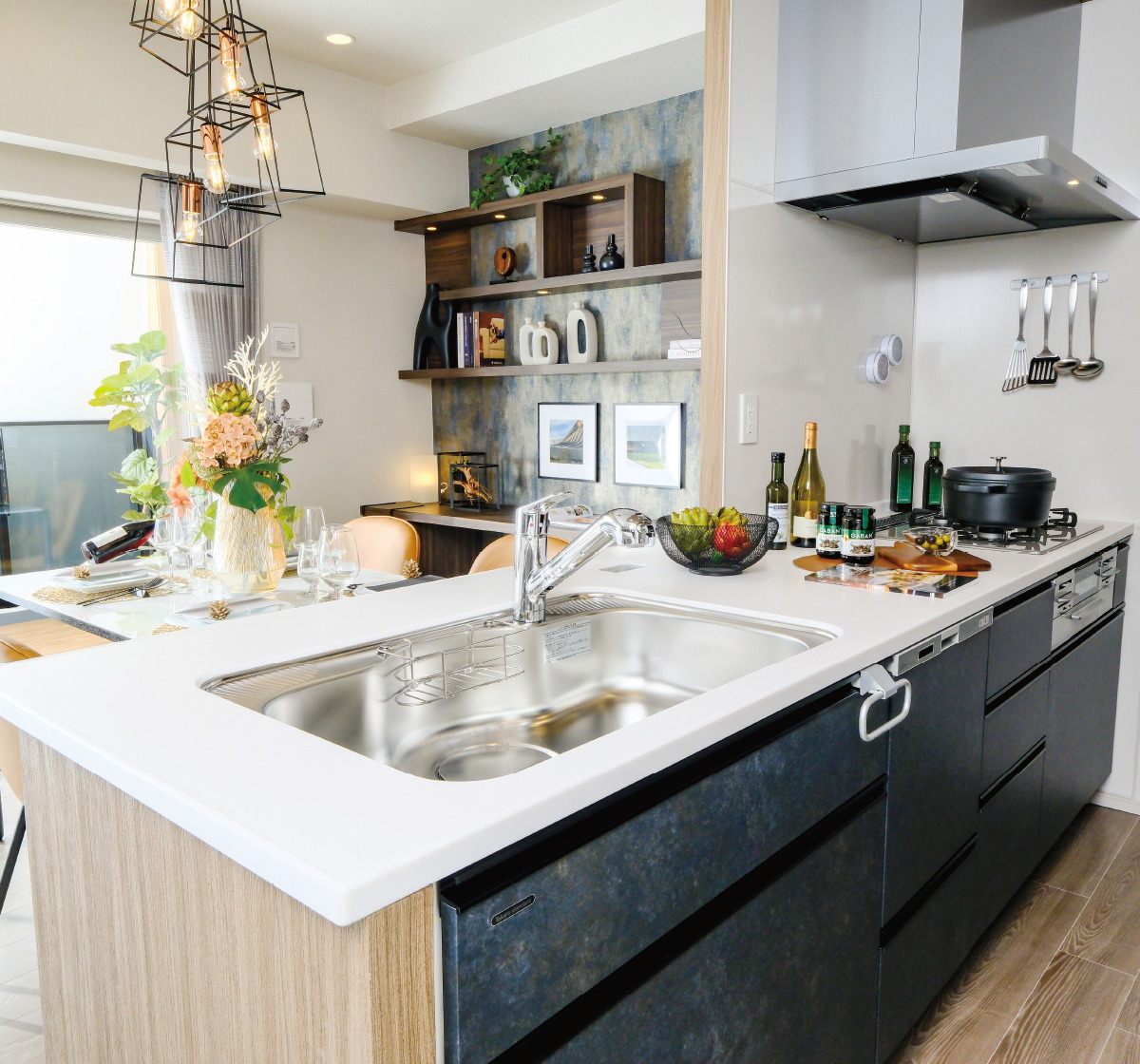 KITCHEN
キッチンタイムも充実できる、そんなアイテムを揃えました。