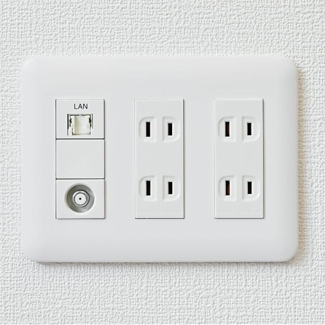 マルチメディア・コンセント