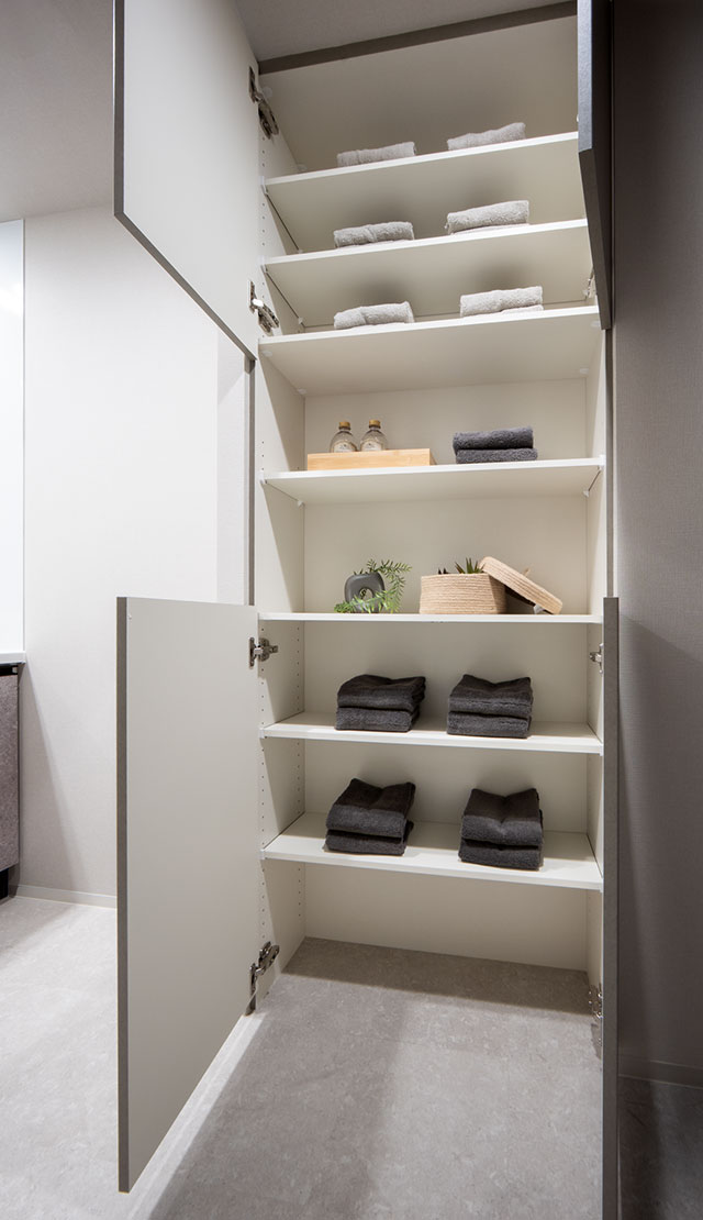 ドレッシングルーム 収納