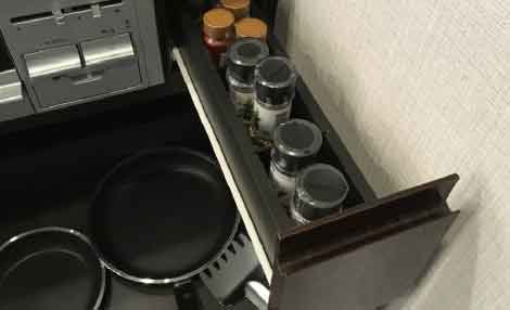 グリル横小引出