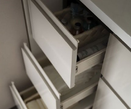 洗面化粧台下の引き出し収納
