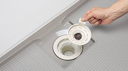 手軽にお手入れできる排水口