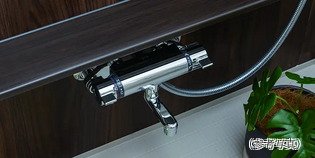 サーモスタット付混合水栓&
浴室カウンター