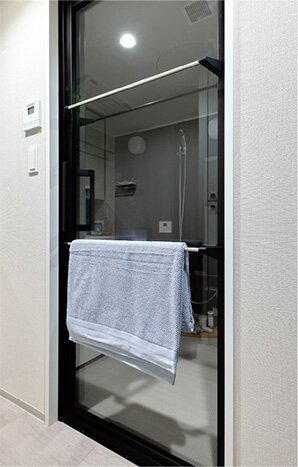 ドア外2段タオル掛け