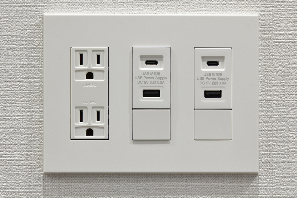 Type-C・Type-A
コンセント