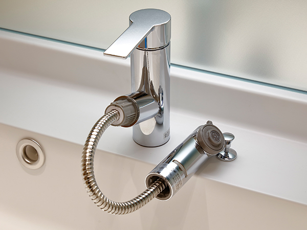 引き出し式シャワー水栓