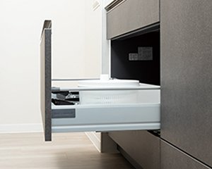 ゆっくり静かに閉まるサイレントレール仕様