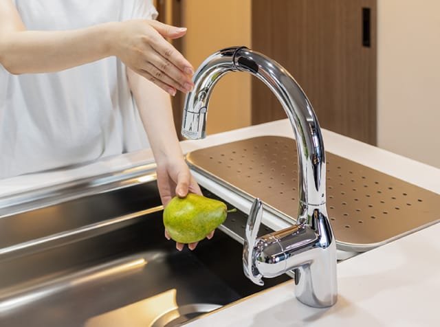 タッチレスシャワー水栓