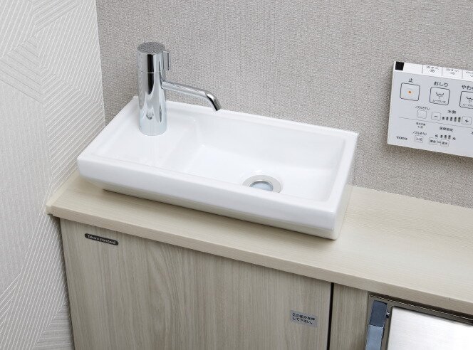 トイレ手洗いカウンター