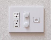 マルチメディアコンセント