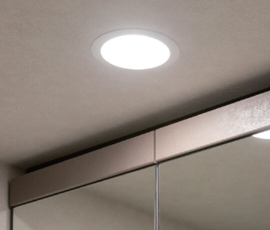 フレーム付きミラー