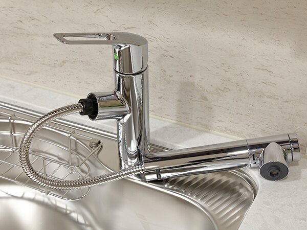 浄水器内蔵シングルレバー混合水栓