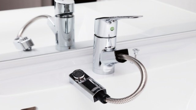 節湯型のシングルレバー混合水栓