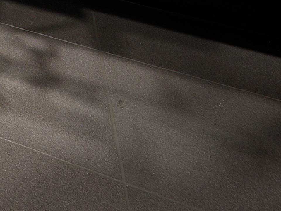 床面 タイル貼り