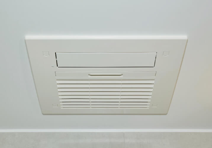 浴室換気暖房乾燥機