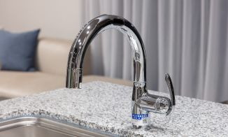 タッチレス蛇口一体型
浄水栓