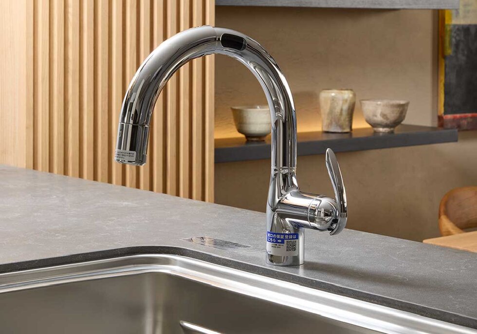 浄水機能付タッチレスシャワー水栓