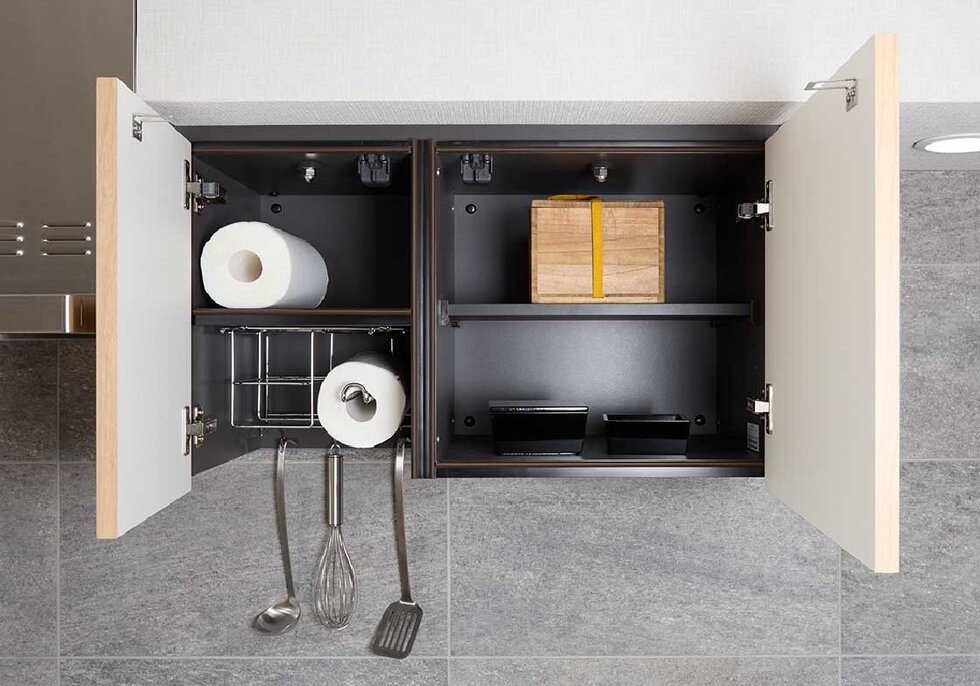 ストレージハンガー付収納