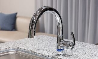 タッチレス蛇口一体型
浄水栓