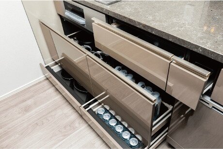 ブルモーション機能付スライド収納