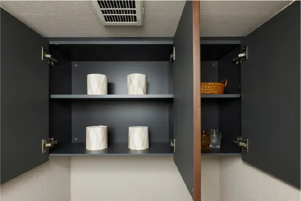 トイレ吊戸棚