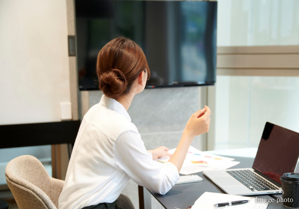 IOT
作業中で手が離せない時に