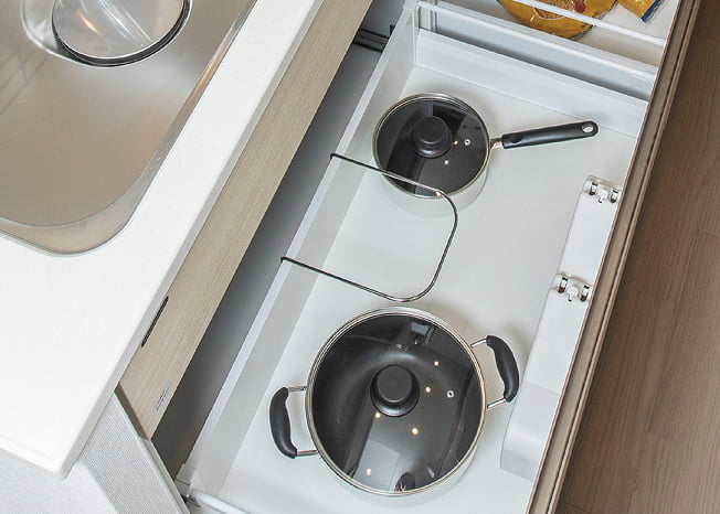 ホーロー製底板仕上げ