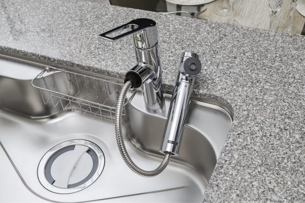 浄水カートリッジ内蔵シャワー水栓