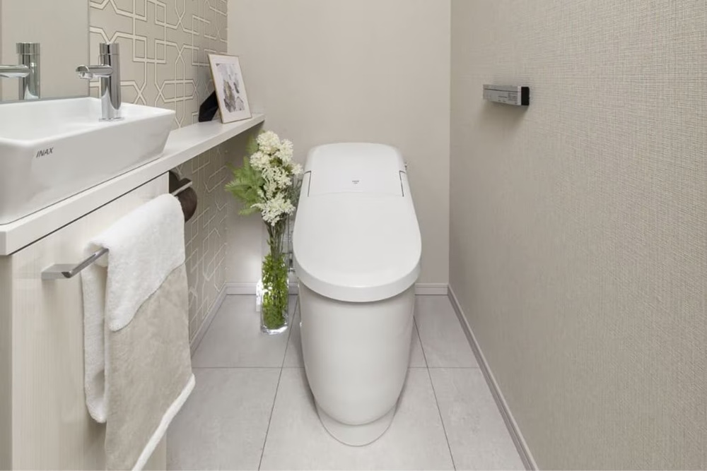 ローシルエットタンクトイレ