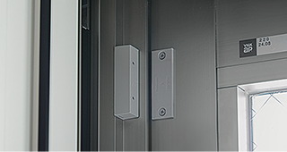 防犯センサー（窓は2Fのみ）