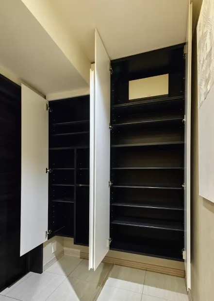 シューズボックス