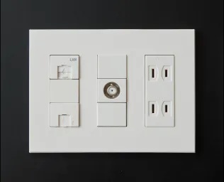 マルチメディアコンセント