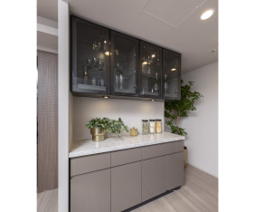 カウンター付食器棚