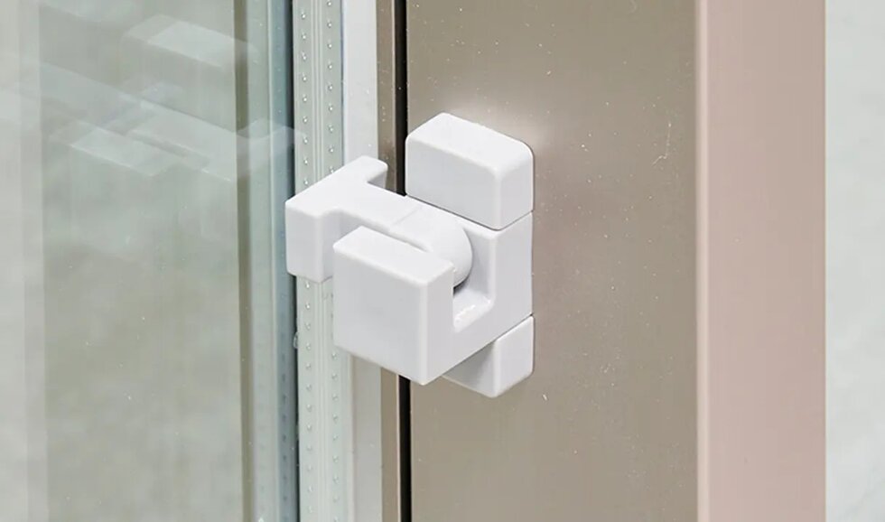 指はさみ防止機能付きサッシ