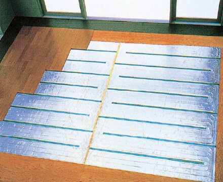 環境にもやさしいガス温水式床暖房