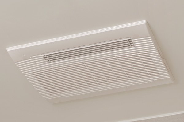 浴室換気暖房乾燥機（電気式）