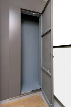 大型の荷物や防災グッズも収納可能な「トランクルーム」を全戸に採用。
