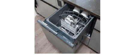 コストの大幅削減「食器洗浄乾燥機」