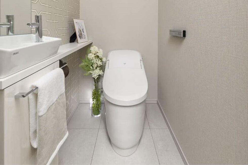 ローシルエットタンクトイレ