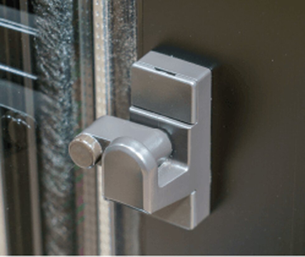 指詰め防止サッシ