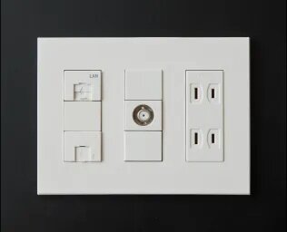 マルチメディアコンセント